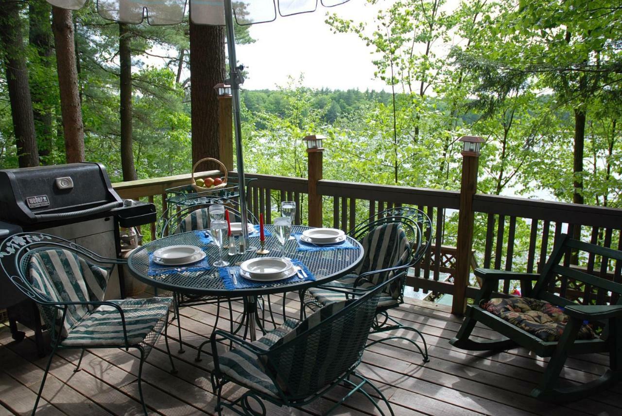 Stunning Forest Lake Home With Hot Tub! Summer Weeks Available! Winchester Экстерьер фото
